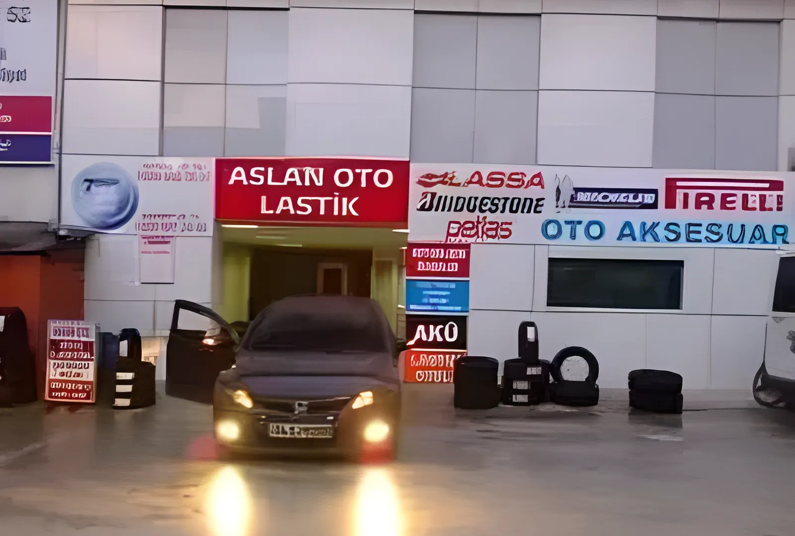 Aslan Oto En Yakın Oto Lastik Yol Yardım  Image